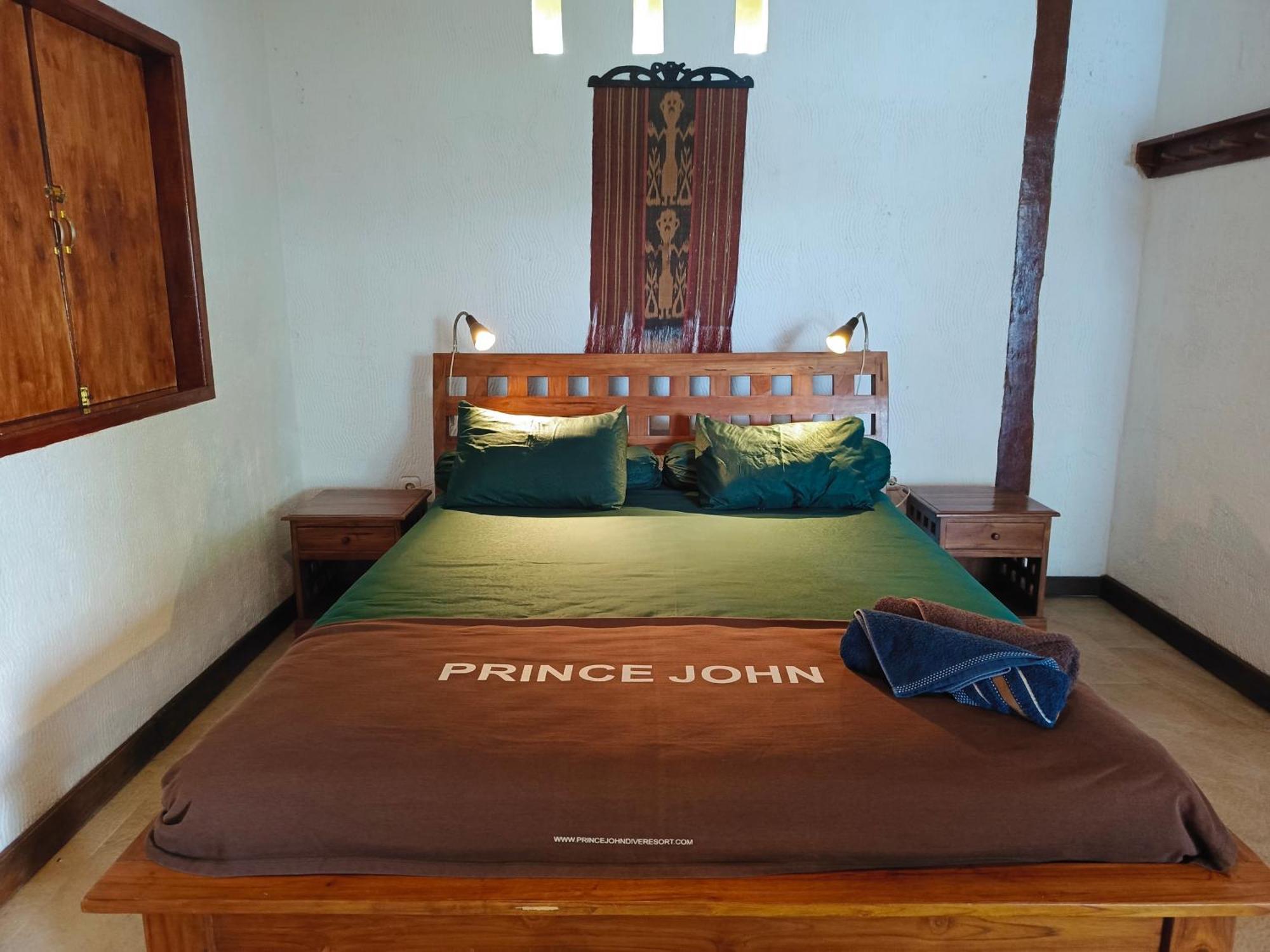 Prince John Dive Resort Donggala Eksteriør bilde