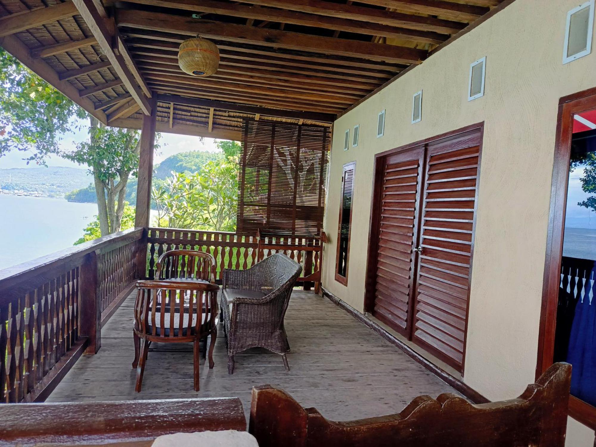 Prince John Dive Resort Donggala Eksteriør bilde